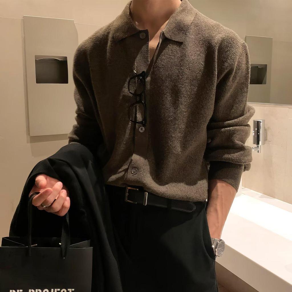 Men's Korean Style Bright Red Knit Cardigan - Autumn/Winter, Year of the Rabbit Edition, with Lapel and Solid Color Design.