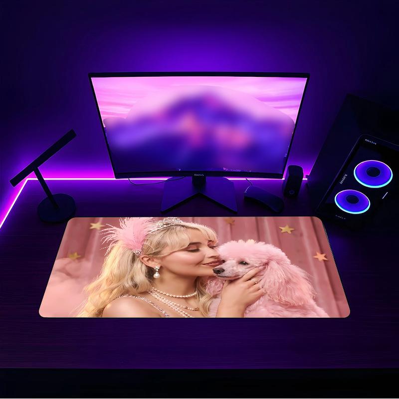 Sabrina Carpenter (1) Mauspad mit rutschfester Gummibasis, geeignet für Heimbüros und ein ideales Geschenk für Gamer