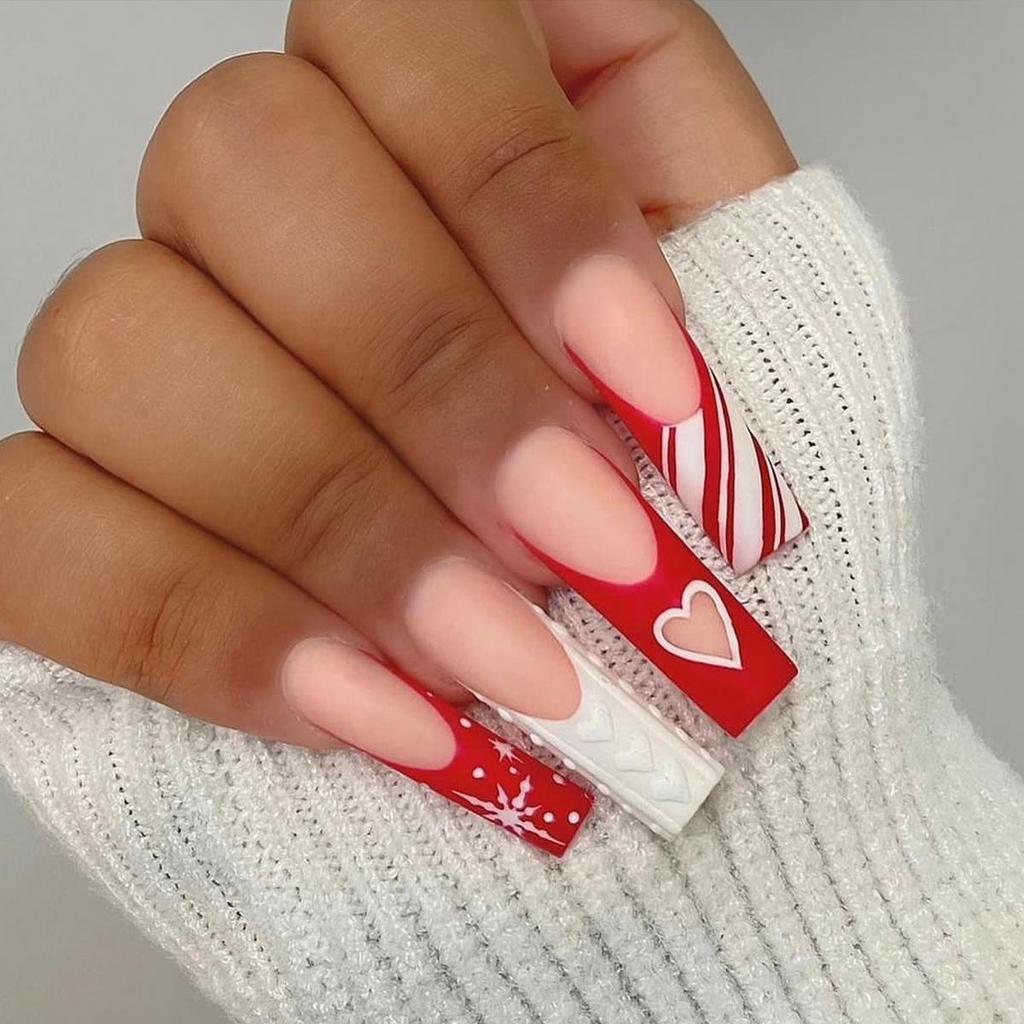 Matte Red & White Stripe Snowflake Detachable Fake Nails - Christmas Heart Design