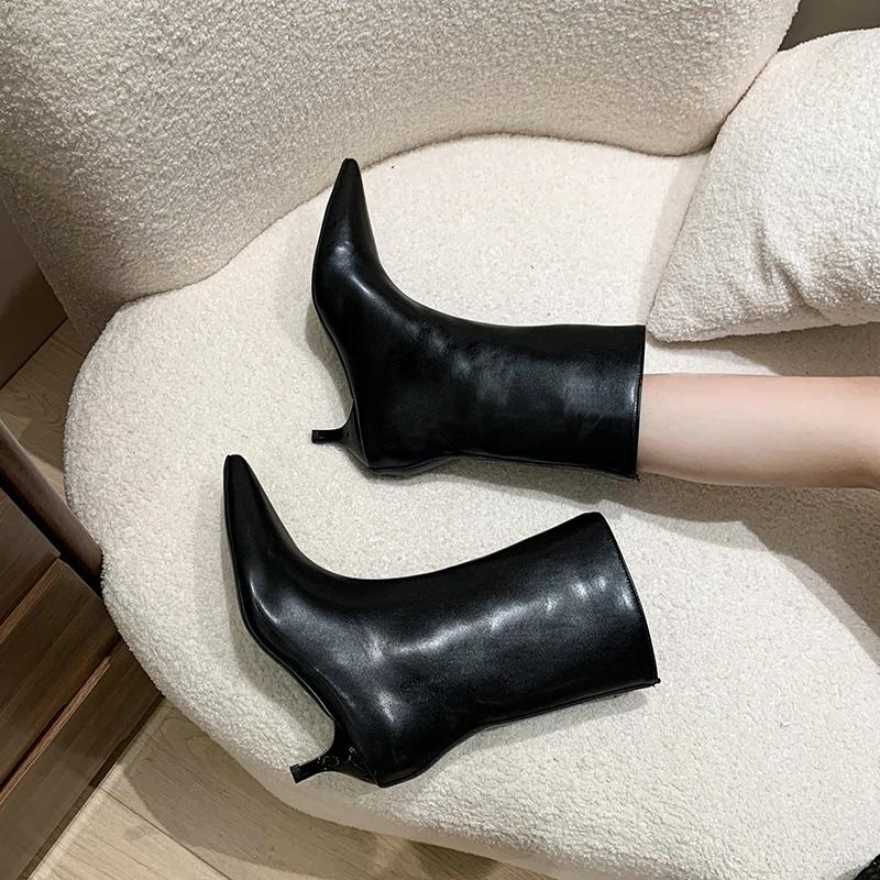 Pointed Sexy Women Ankle Boots Elegant Low Heels Autumn New Leather Shoes 2024 Trend New Rock Goth Designer Winter Botas Mujer