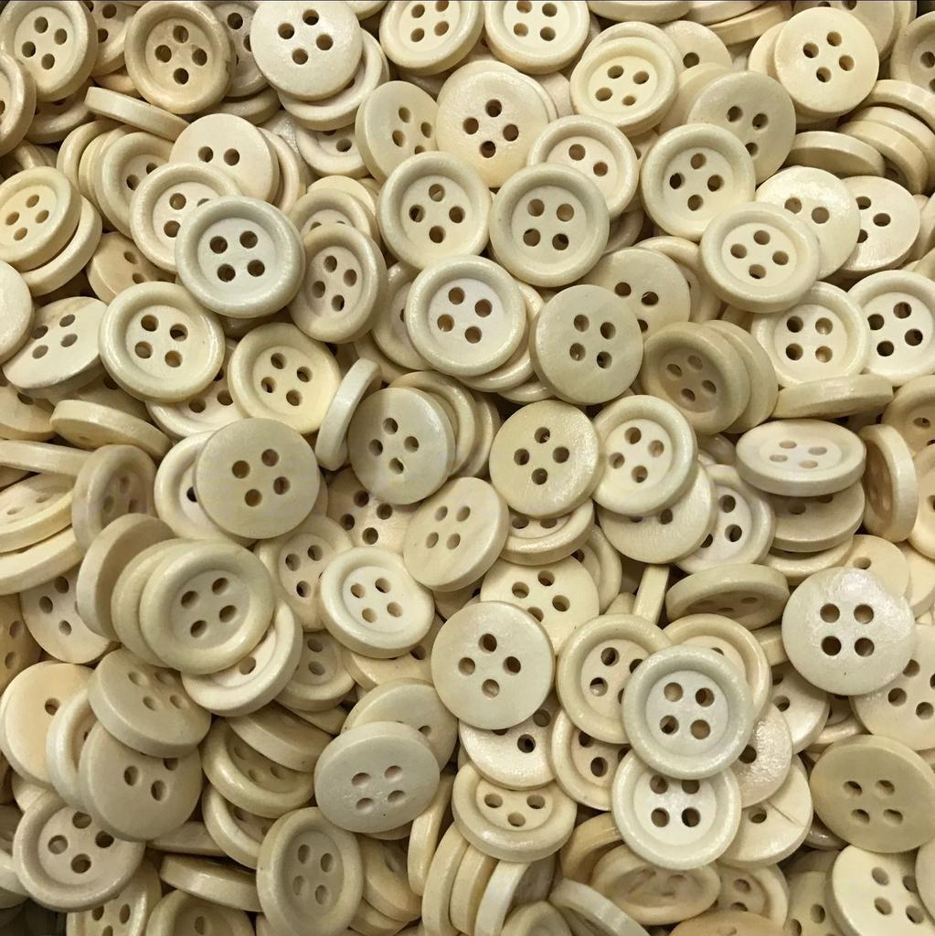 100pcs Wooden Sewing Button 4 Holes Wood Round Craft Replacement Buttons for Clothing DIY Crafts Decoration, Natural Wood