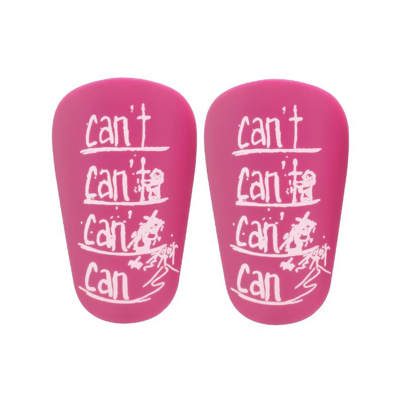 מגני שוקיים לכדורגל וגרבי ספורט גבוהים עם מגני שוקיים וכף רגל, חוצי גבולות