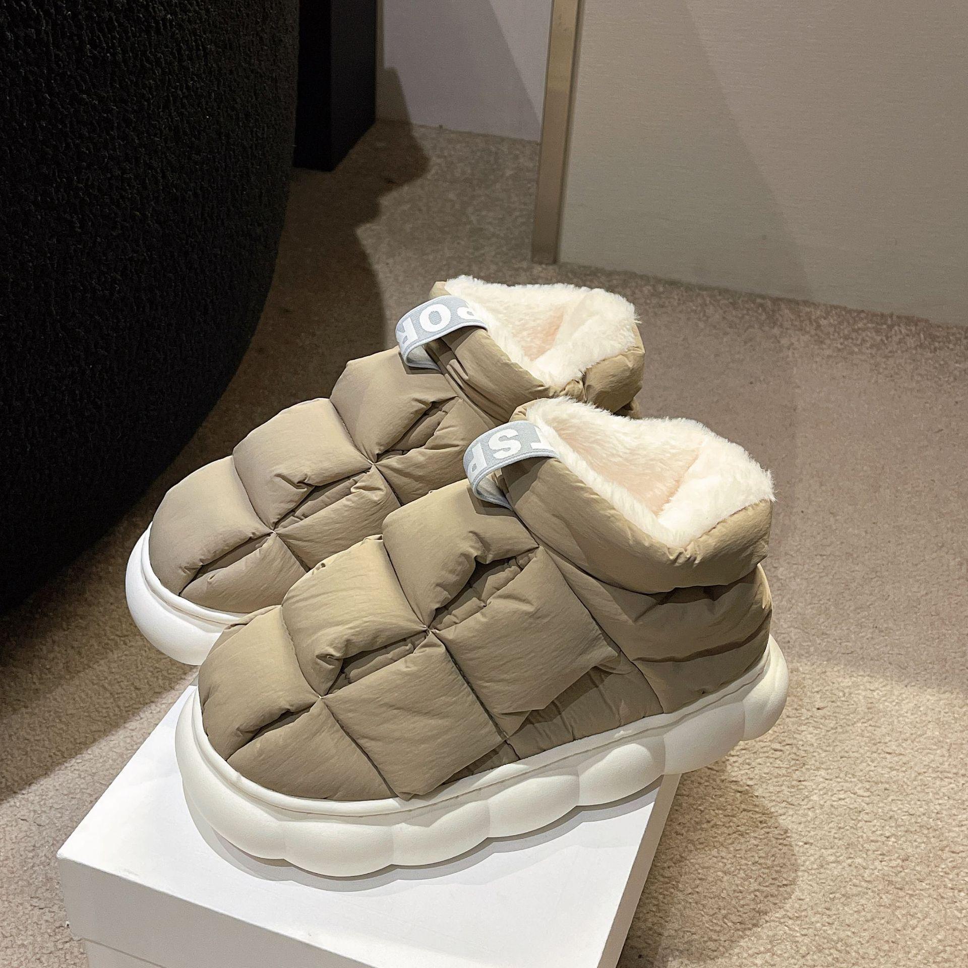 

Різнокольорові зимові чоботи жіночі 2024 нові зимові на товстій підошві теплі парні бавовняні черевики жіночі масивні на платформі плюшеві ботильйони 42-43 хакі