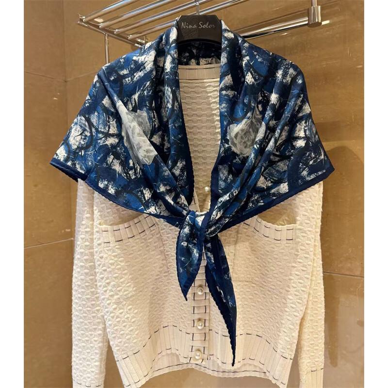 NINA SOLOR Island Rose Merino Wool Scarf