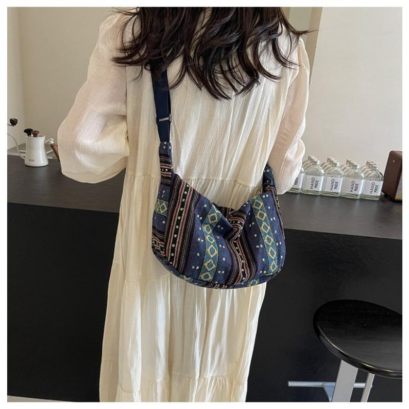 Large Capacity Crossbody Versatile Shoulder Bag