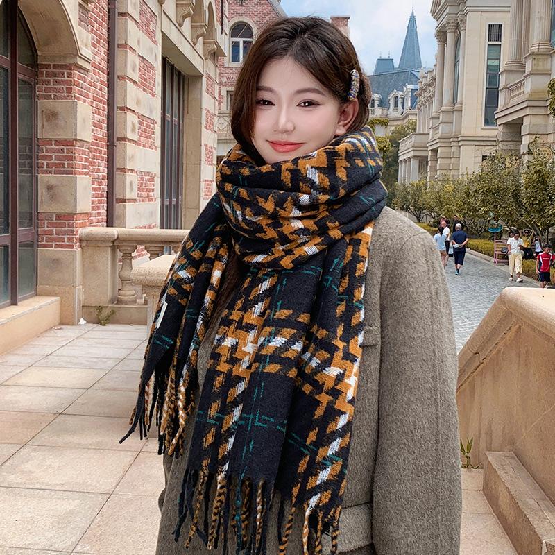 New Korean version of classic color matching plaid scarf women's autumn and winter fashion versatile warm thickened student scarf