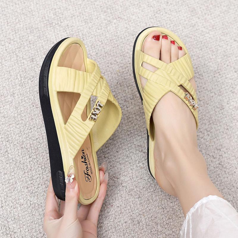 New Anti Slip Height Increasing Slippers for Women's Outdoor Wear and Home Wear Women's Cool Slippers