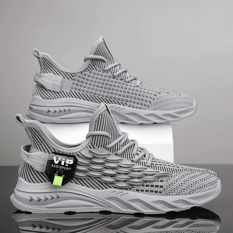 Summer Breathable Coconut Men's Shoes 2025 New Versatile Running Mesh Shoes Men's Casual Trendy Shoes