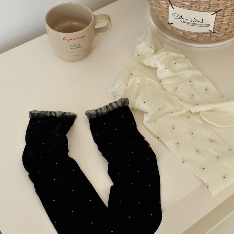 

Женские весенне-летние новые вертикальные сетчатые дышащие полые прямые гольфы-трубы 1 pair чёрный