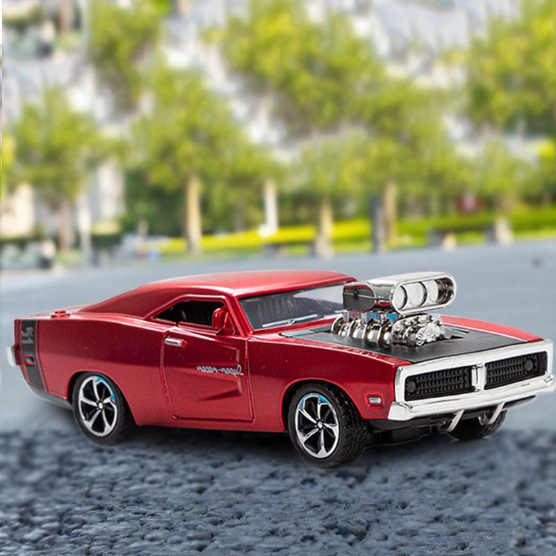 Die Casting Model Retro Vintage Car Alloy Car Model Puzzle Toy Boy Birthday Gift