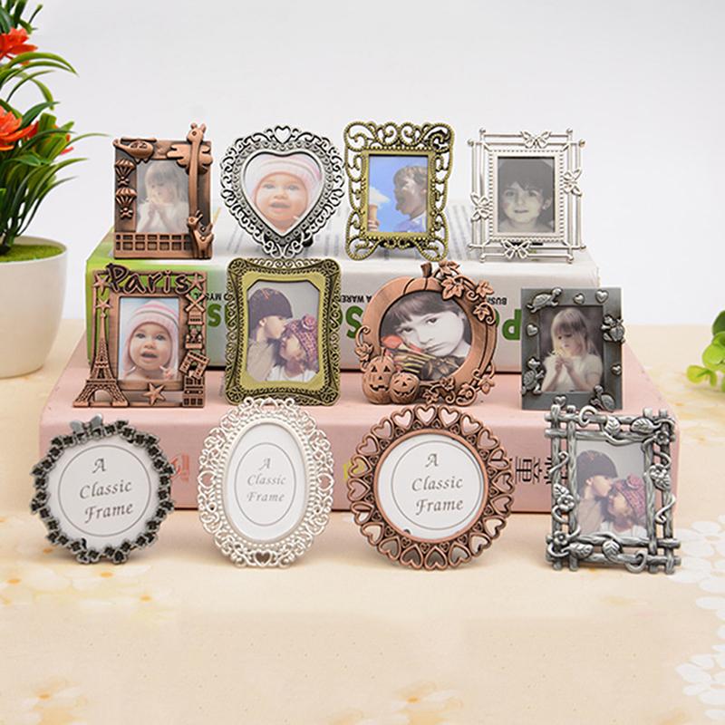 Mini Frame Alloy Photo Frames Keyring Keychain Decoration Photo Props Photo Display Holder Party Desk Decor Gifts Ornaments