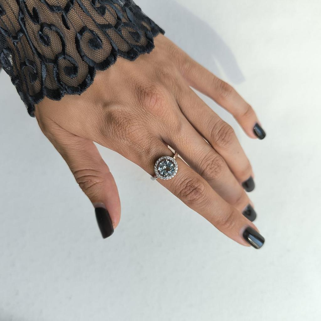 Серебряное кольцо с натуральным топазом 2.737ct, вес изделия 2,94 гр (2187806)