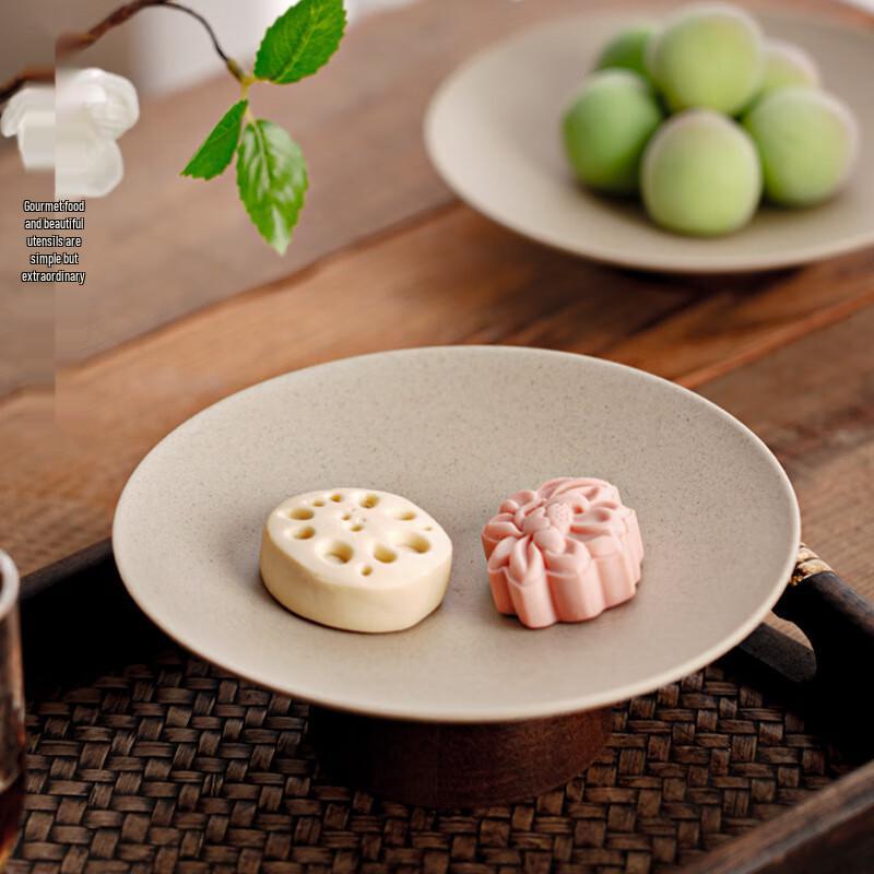 Chinese Style Ceramic High-Foot Dessert Plate 20.2*6.5cm