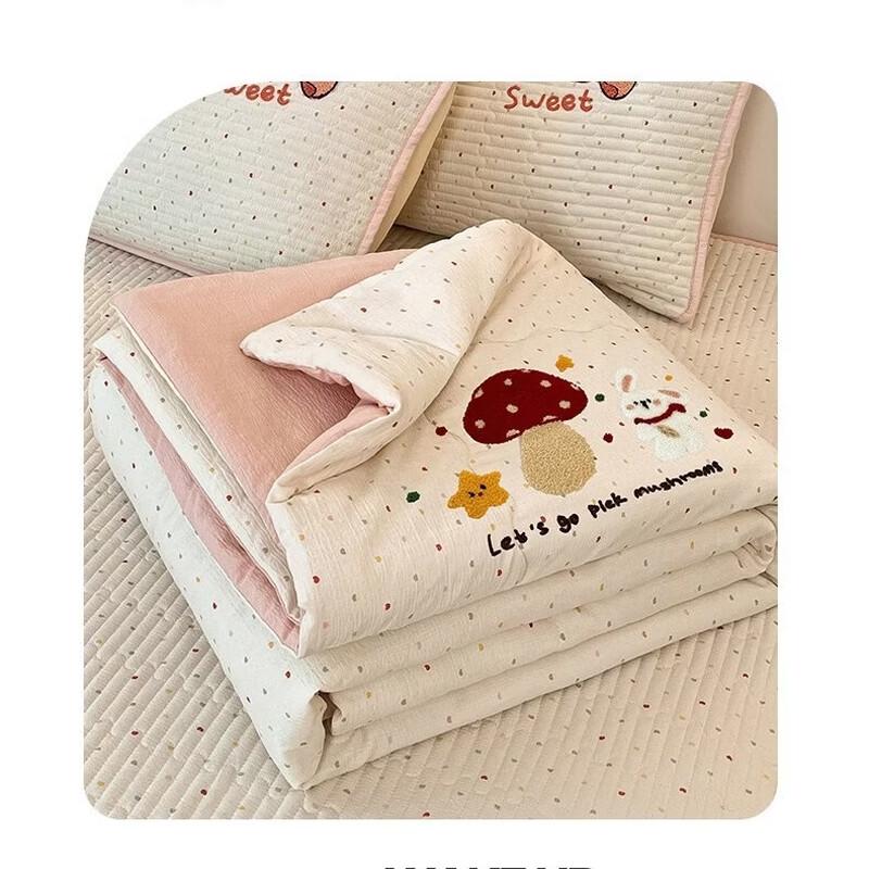 Yuan Zhi Wei Double-Layer Gauze Summer Quilt