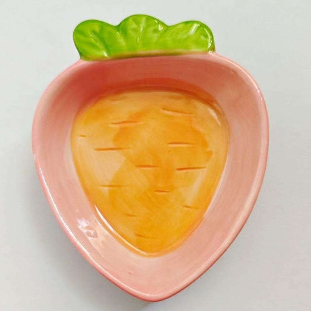 

Non-Slip Pet Feeding Bowl Carrot Shaped Guinea Pig Feeder Cute Food Water Dish Cage Accessory Hamster Bowl