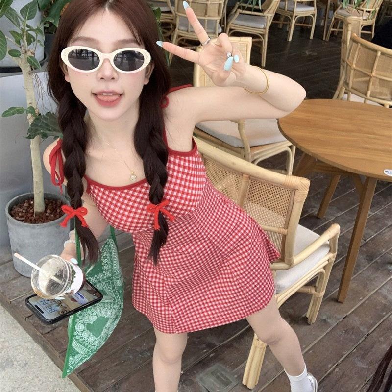 Holiday style plaid suspender dress women's summer new French red halter skirt seaside waist skirt