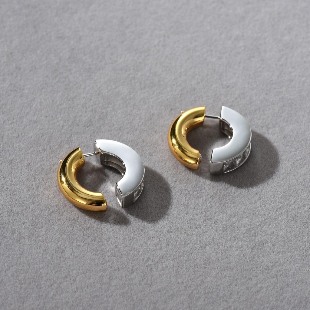 Simple Fashion Niche Temperament Versatile Gold And Silver Color Matching Inlaid Zircon Stud Earrings Must Enter Autumn And Winter Earrings