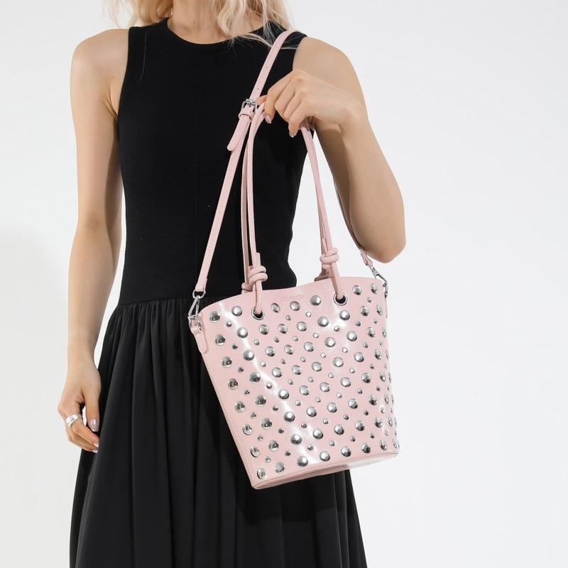 Large-capacity, High-end, Lazy and Fashionable, Hollowed-out Carved Commuting Single-shoulder Underarm Bag