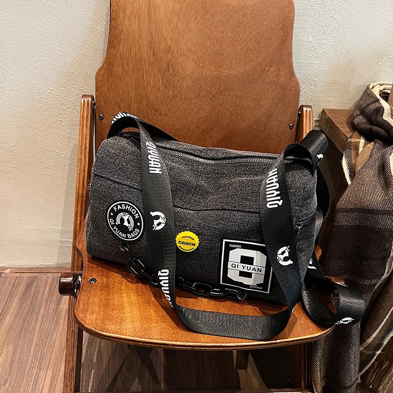 Denim bag women's large-capacity new versatile summer shoulder messenger bag niche design pillow bag