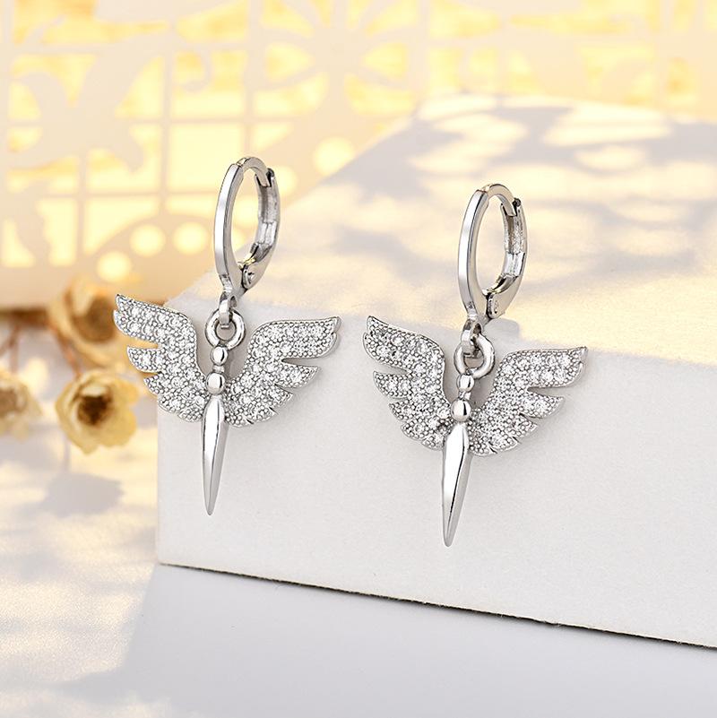 Новые серьги в форме сердца в виде ангела, модные именные креативные серьги в виде крыльев с пуговицами для женщин