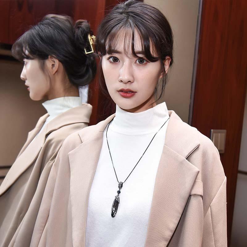 Fashionable Alloy Water Droplet Necklace For Women Available In Black And Gold