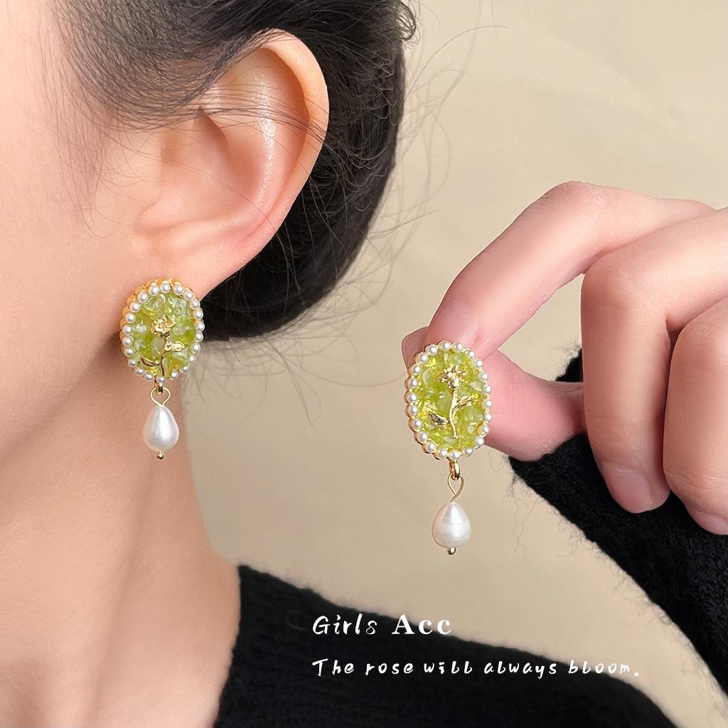 Green Floral Earrings - Japanese Korean Sweet Tea Series, High-End Whitening Ear Accessories