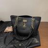 Fashion Versatile Women's Shoulder Bag For Commuter  Large Capacity Casual Tote Chain Strap Ladies Handbags Crossbody