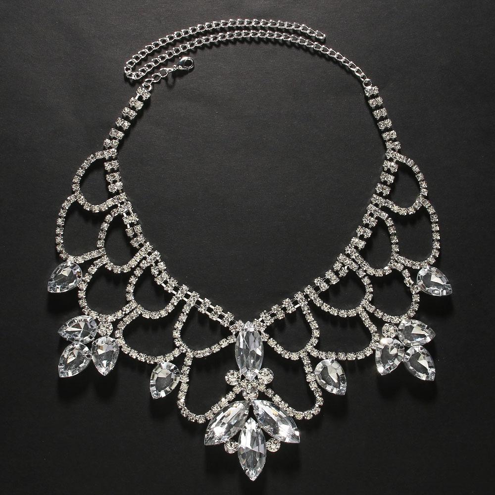 

Hollow Exaggerated Necklace Luxury Sexy Rhinestone Collarbone Chain Women S Accessories Necklace серебряный
