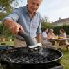 Wiederaufladbare Grillbürste mit Schnellaktion und hitzebeständigem Stahlkopf für multiple Kochansätze