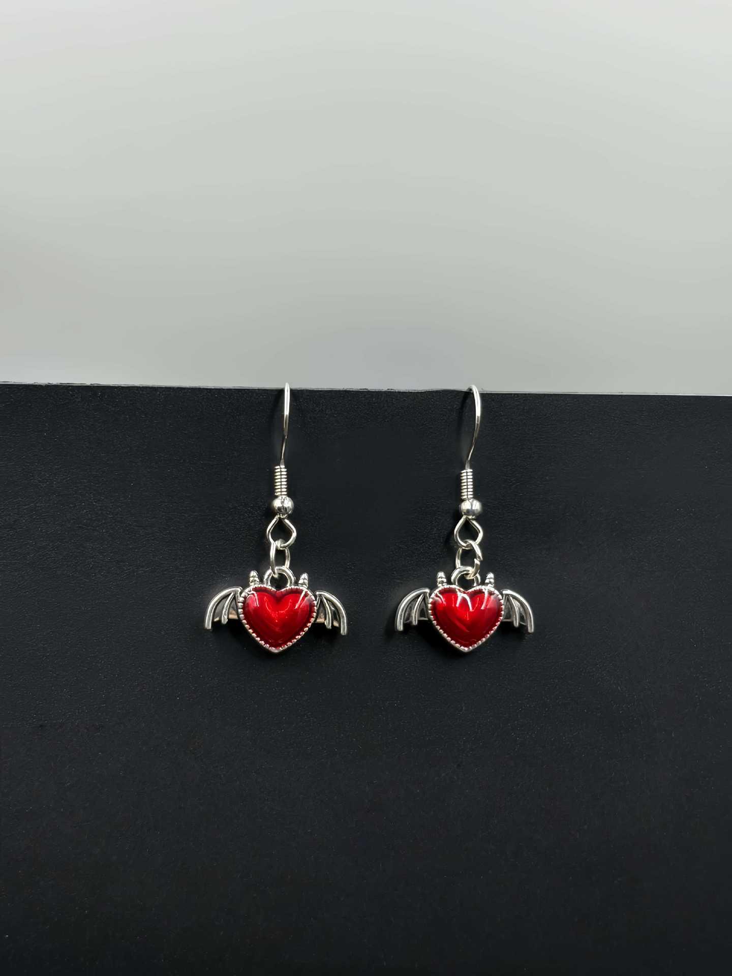 Оригинальные корейские серьги-подвески Y2K  Острое Сердце с Крыльями  - Модные европейские/американские серьги-подвески для пар