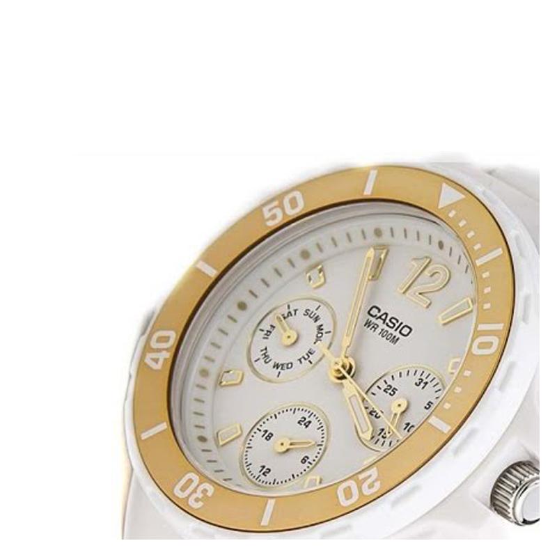 Casio Series YOUTH Series-disc Multi-function Pointer Fashion Trend Energetic Street Classic Three Eyes and Six Needles Sports Waterproof LRW-250H-9A1