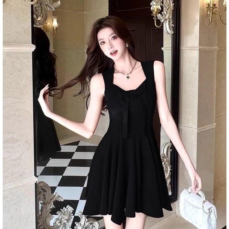 Red Sweet Wind Pure Desire To Show Thin Suspender Short Skirt French Bow Design Sense Temperament Waist Pleated Dress