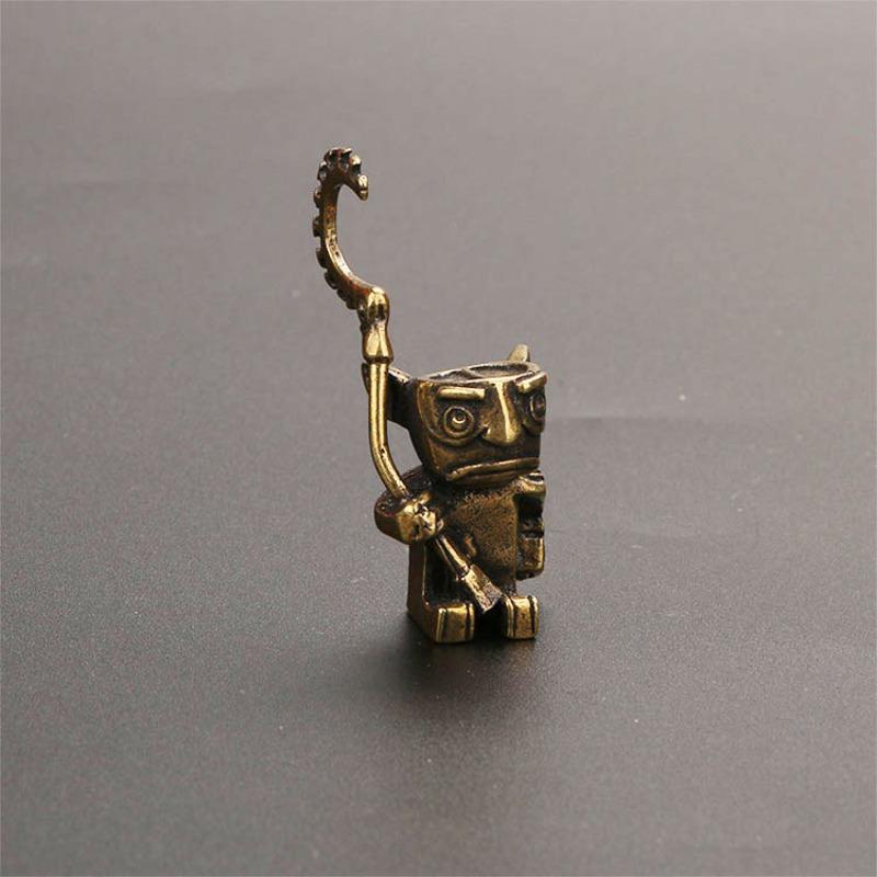 1pc Retro Brass Robot Guard Ornament Cartoon Mini Guard Desktop Ornament Antique Bronze Crafts