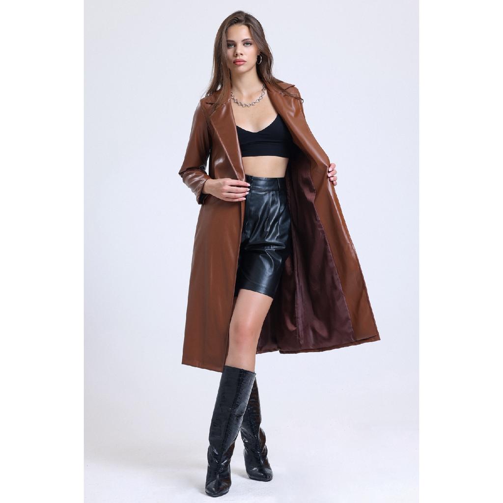 Damski skórzany trencz z podwójną podszewką i paskiem, z podwójnym kołnierzem