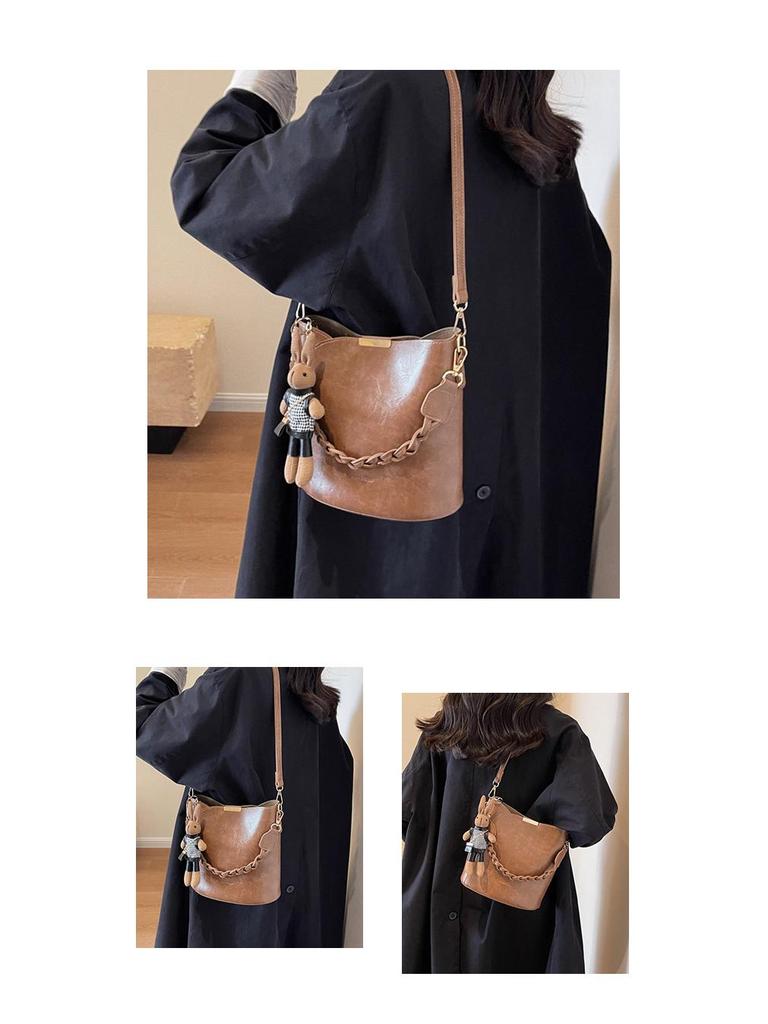 Women's 2025 Retro Niche Textured Crossbody Bucket Handbag