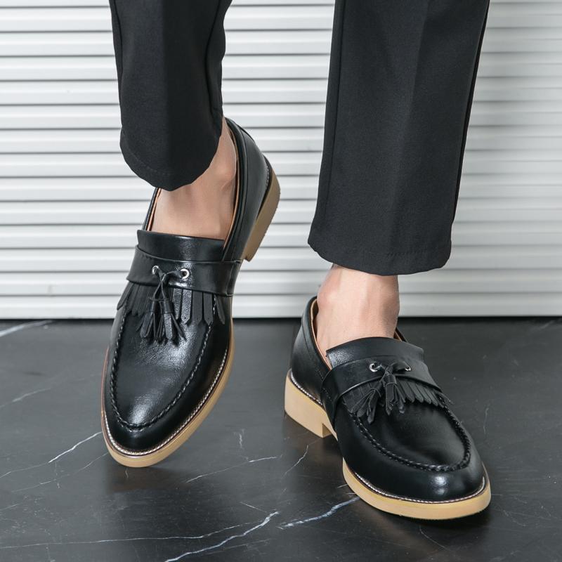 Size 38-47 Classic Men Tassel Shoes PU European American One Step Lightweight and Comfortable Driving Travel Leather Shoes Men