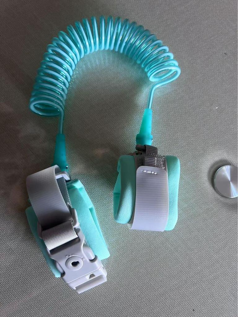 Top-Selling Child Safety Leash: Anti-Lost Wristband for Ages 1-6