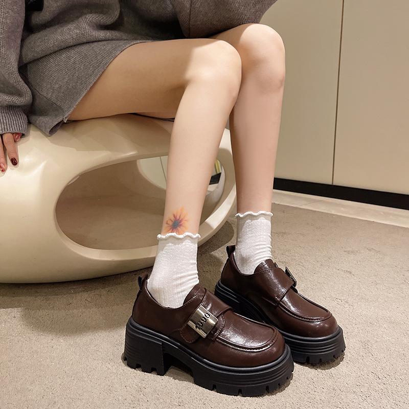 Thick-soled heightened loafers women's 2025 new spring popular single shoes versatile thick heel with skirt college small leather shoes