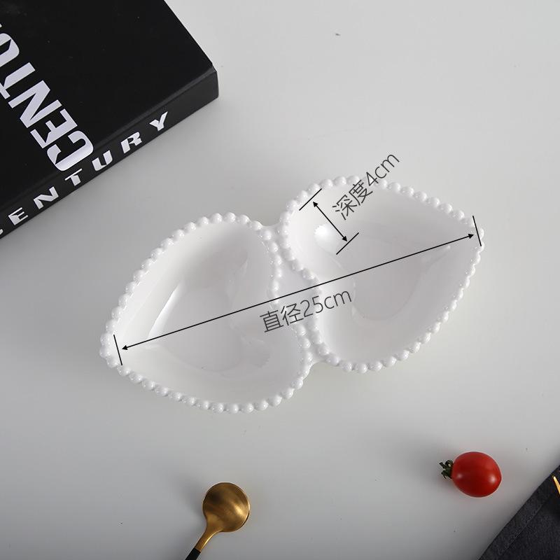 White Ceramic Heart Plate Delicate Salad Dessert Bowl Multi-Grid Snack Bowl Creative Peach Heart Cake Breakfast Plate Tableware