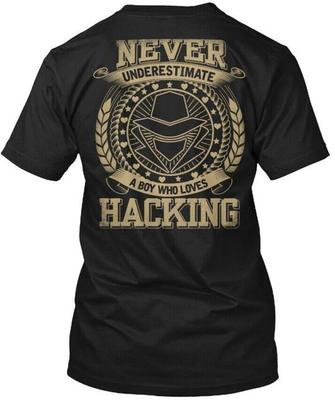 Hacking Unterschätze niemals einen Jungen, der liebt T-Shirt Hergestellt in den USA Größe S bis 5XL