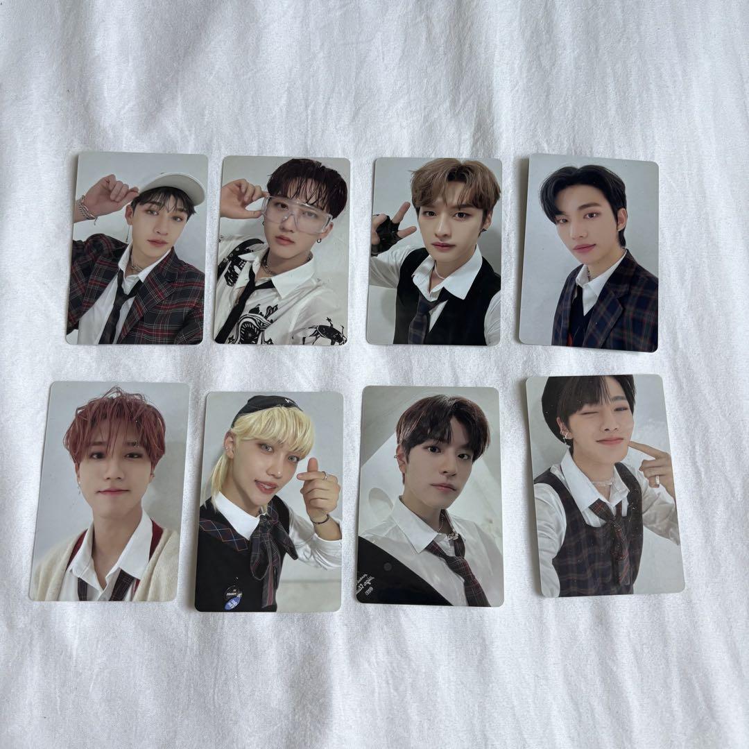 

[USED] Bulk sale Stray Kids Christmas EveL trading cards