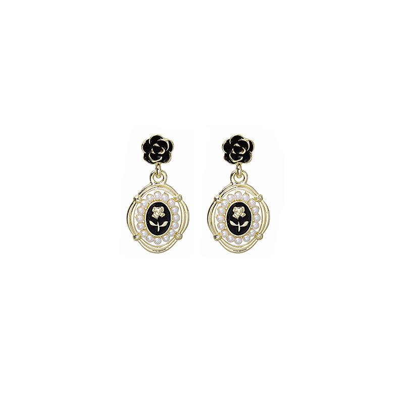 French Retro Enamel Flower Pearl Stud Earrings, Light Luxury High Sense Medium Antique Vintage Temperament Earrings