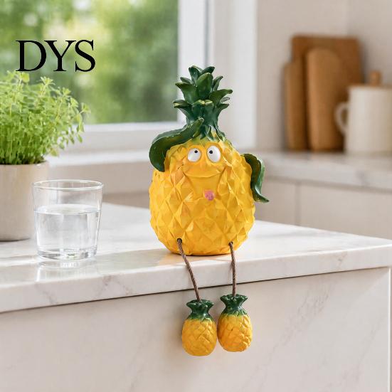 Sitter Divertenti con Frutta in Resina con Gambe Flessibili Pendenti, Statuette Bizzarre da Appendere ai Bordi, Personaggio Carino per Decorazione da Tavolo