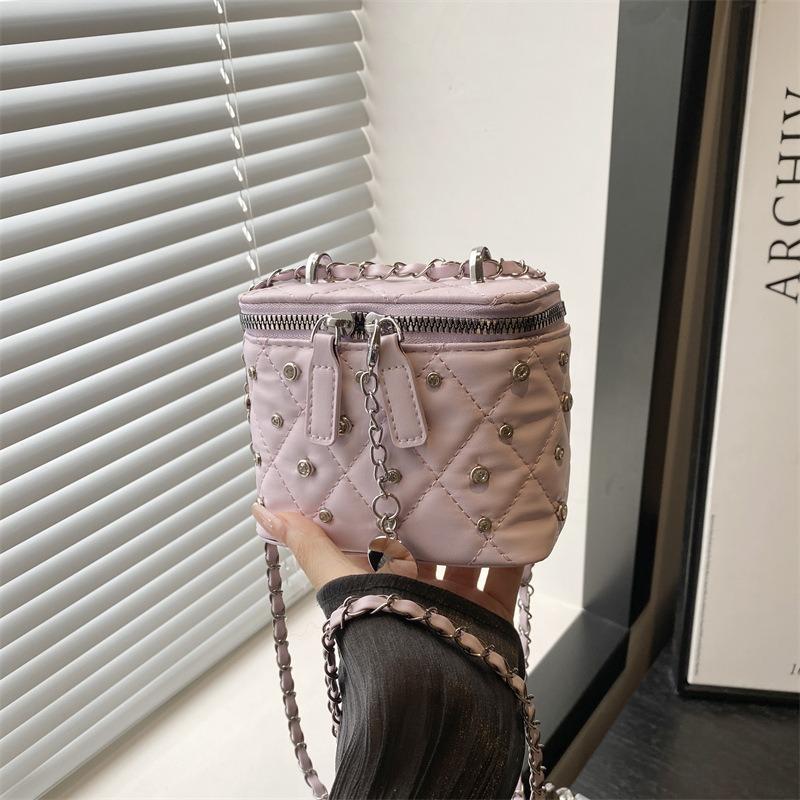 Fashion diamond chain bag women's new box small square bag high value beautiful messenger bag