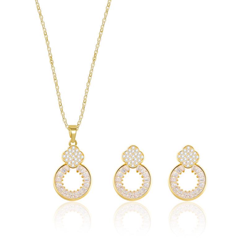 

Элегантный набор серег-пуссетов и ожерелья из медного сплава 2025 - Простой, Роскошный, Нишевый дизайн цепочки для ключиц Copper Alloy