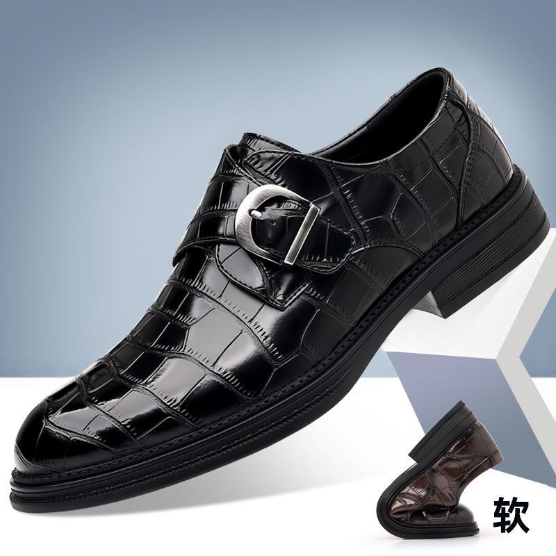 

Crocodile pattern British leather shoes men s edge buckle loafers spring foot cover glossy business wedding men 38 чорний