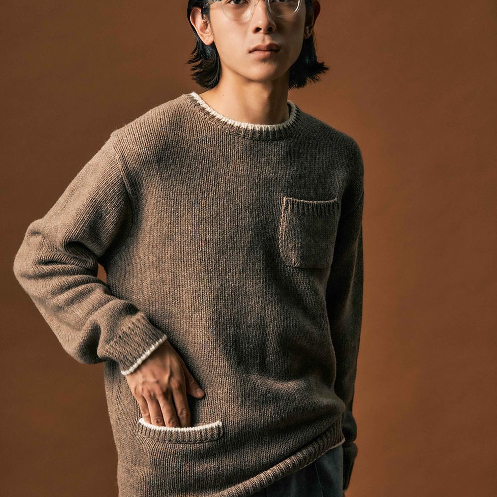 EDWARDMAX Two-Pocket Round Neck (Brown)