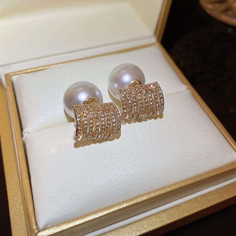 Double-Sided Silver Needle Pearl & Diamond Stud Earrings - Korean Cold Style for Women