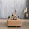Handgefertigte hölzerne drehbare Spieluhr - Kreatives Weihnachtsgeschenk, dekoratives Handwerk für den Schreibtisch mit Spielwerk