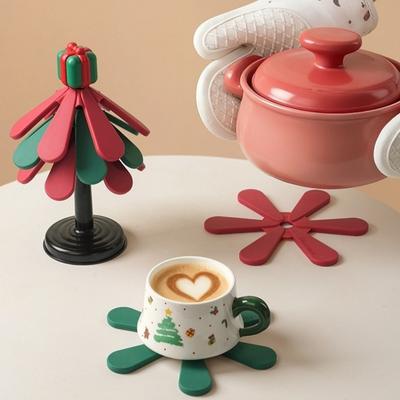 1/Set Christmas Silicone Heat Resistant Pad Foldable Non-Slip Pot Pan Mat Table Placemat Dish Plate Tree Cross Holder Coaster